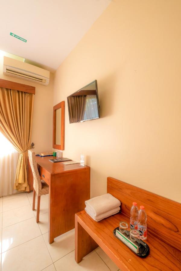 Assalaam Syariah Hotel Solo Colomadu Exterior photo